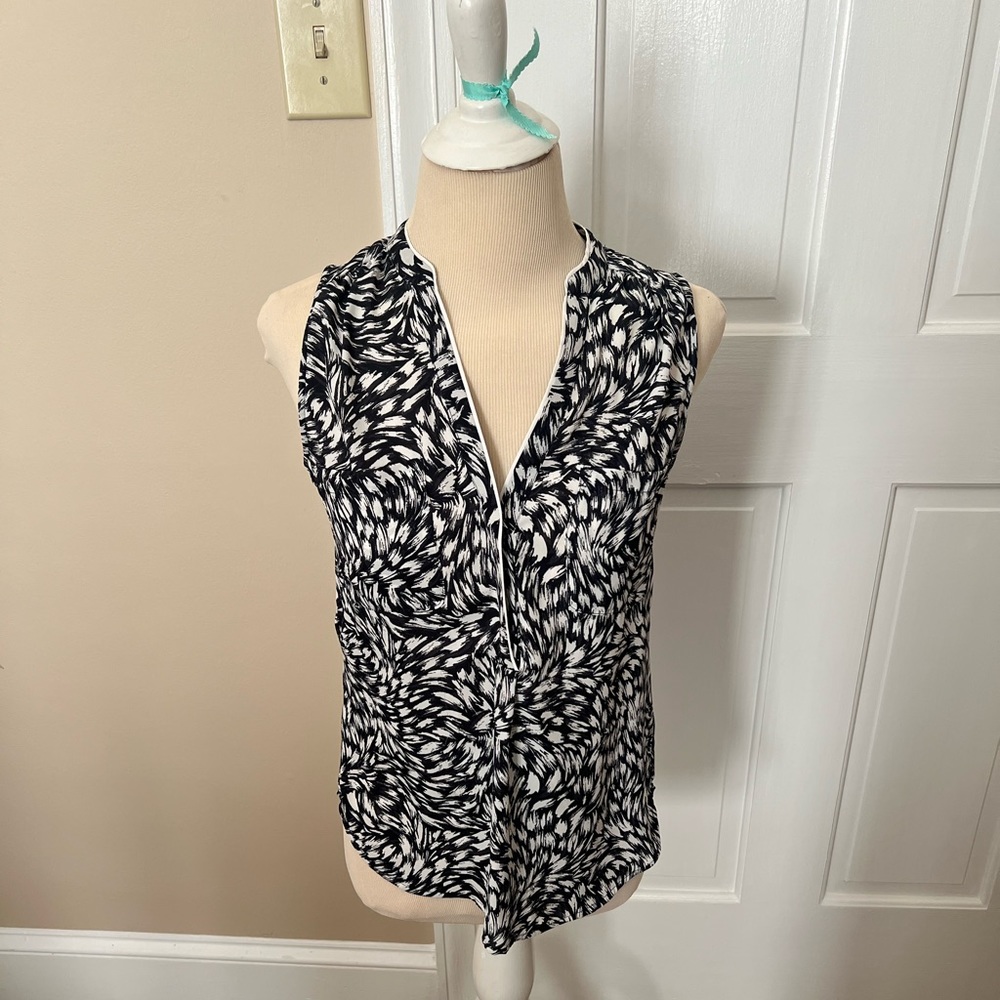 H&M Navy V-Neck Tank